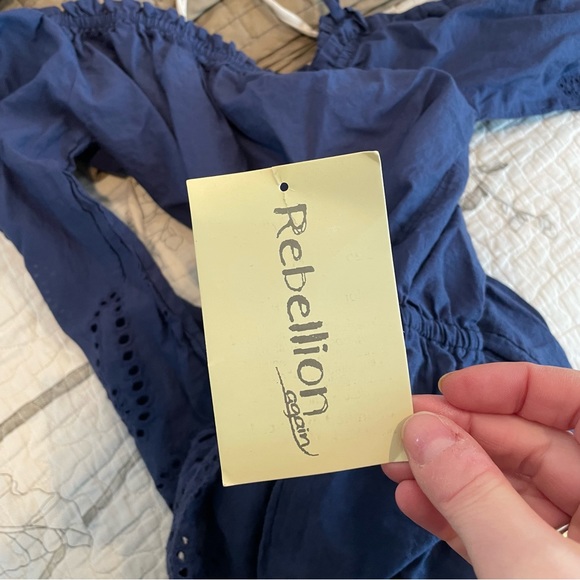 REBELLION Lace Boho Romper Lace Bell Sleeves Medium NWOT - Picture 8 of 9